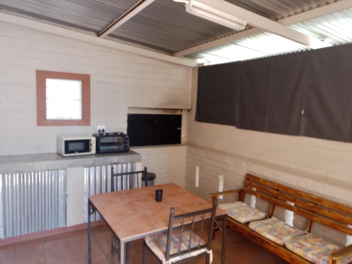 Larochelle Guesthouse Keetmanshoop Exterior photo